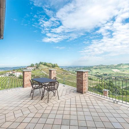 Villa Bricco Paglieri, Entire Villa Alba  Extérieur photo