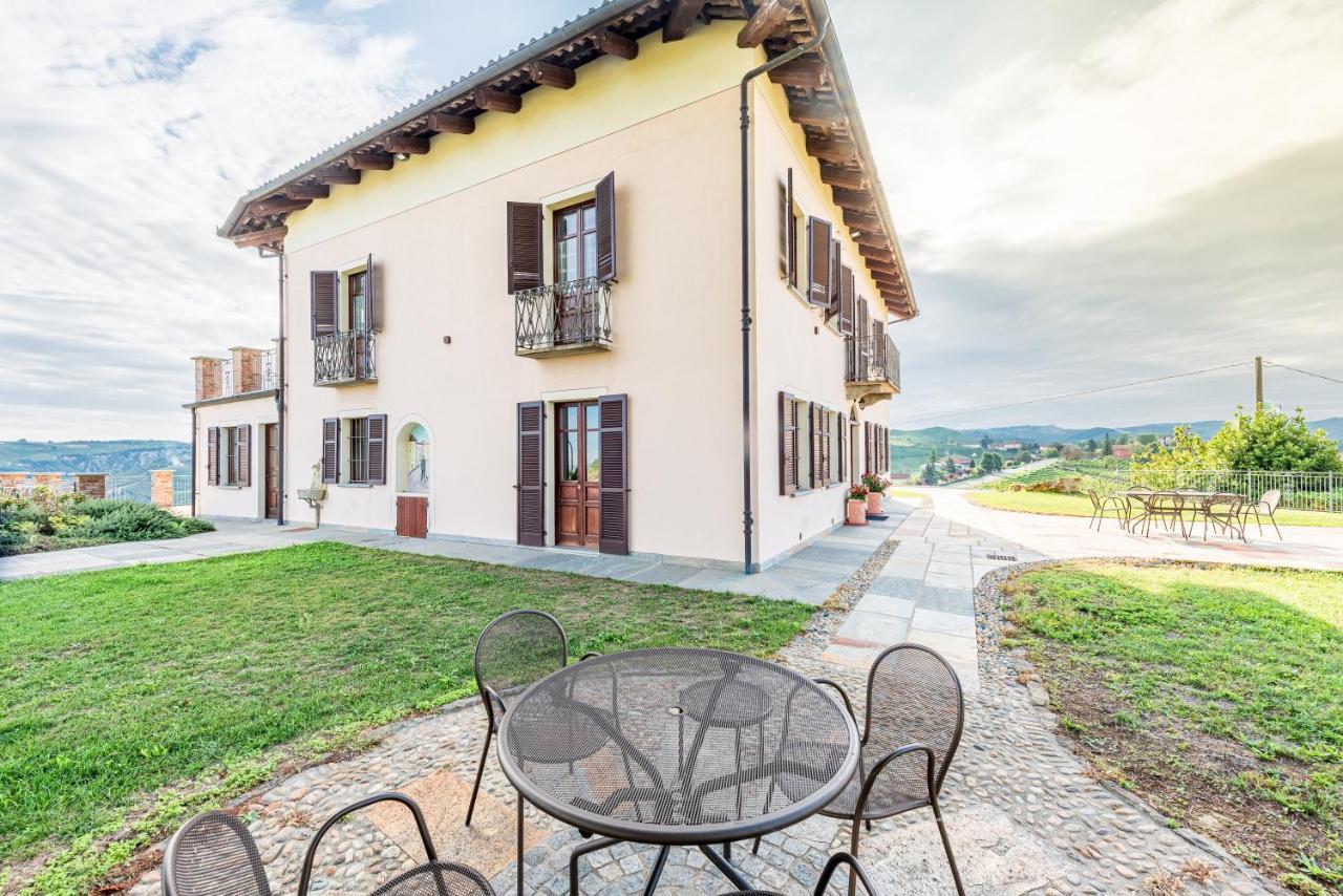 Villa Bricco Paglieri, Entire Villa Alba  Extérieur photo