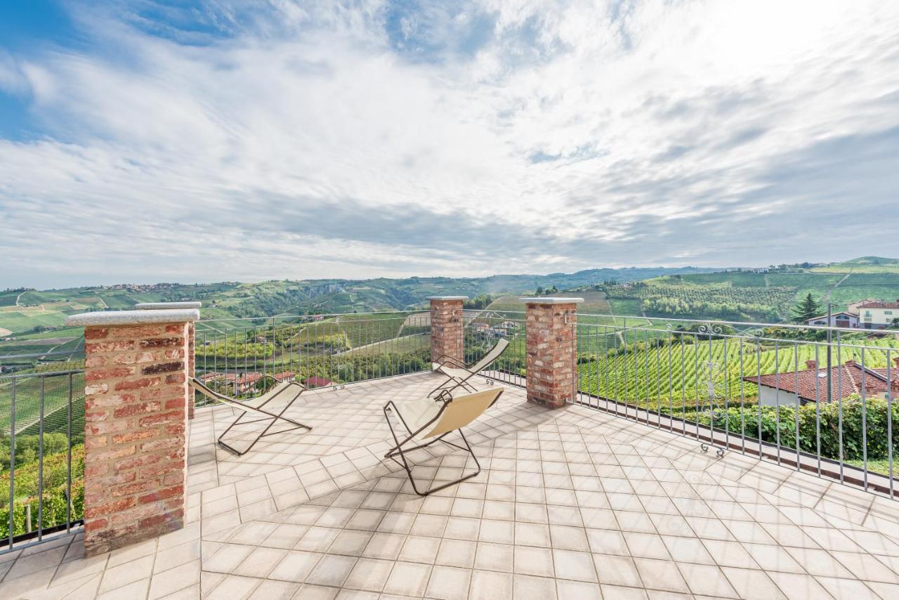 Villa Bricco Paglieri, Entire Villa Alba  Extérieur photo